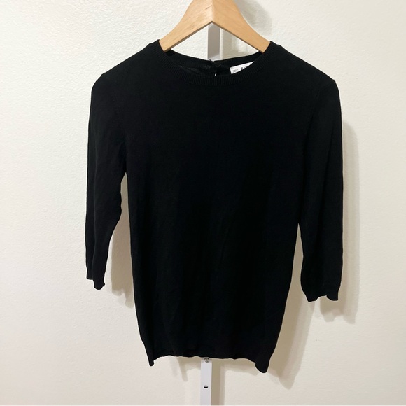 Zara Sweaters - NEW ZARA Knit Pearl Button Back Sweater Black Medium